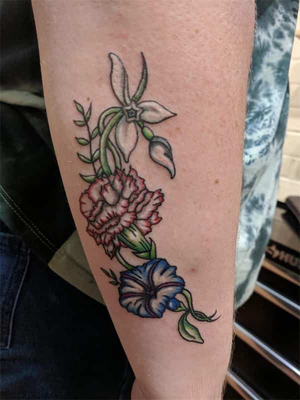 Perce-neige et œillet Tattoo1