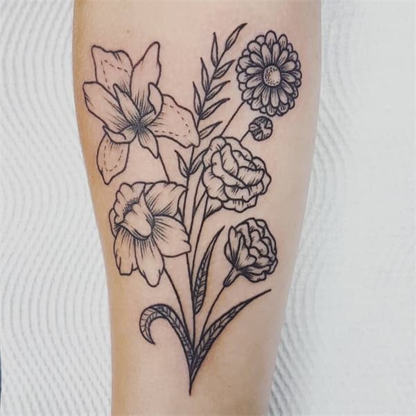 Tatouage d'œillets et de jonquilles avec papillons1