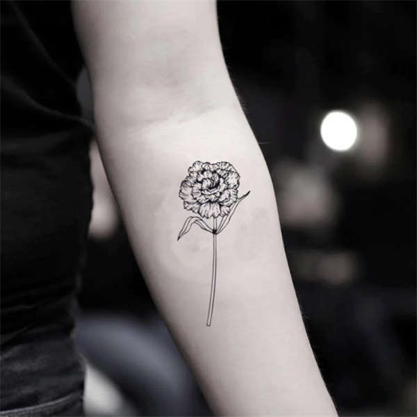 Tatouage d'œillets de base